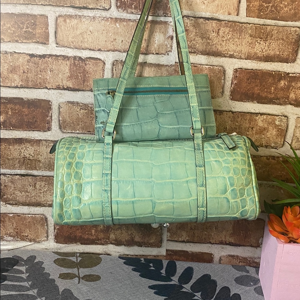 Dooney & Bourke mint green Nile collection set with charms - Picture 4 of 11